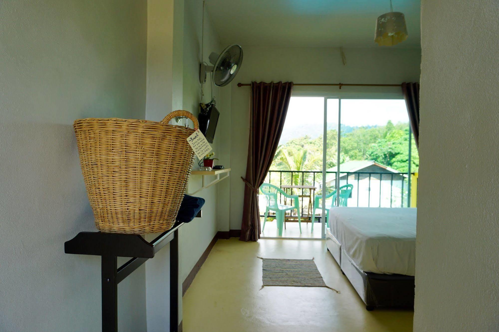 ロム ラ ランタ ホテル Ko Lanta エクステリア 写真